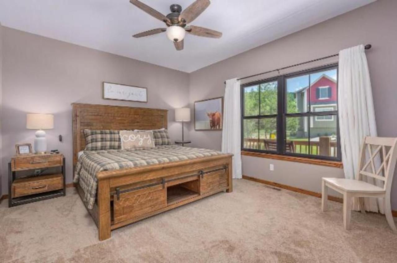 Villa Premier Retreat With Hot Tub, Theater & Pool Table Hollister Esterno foto