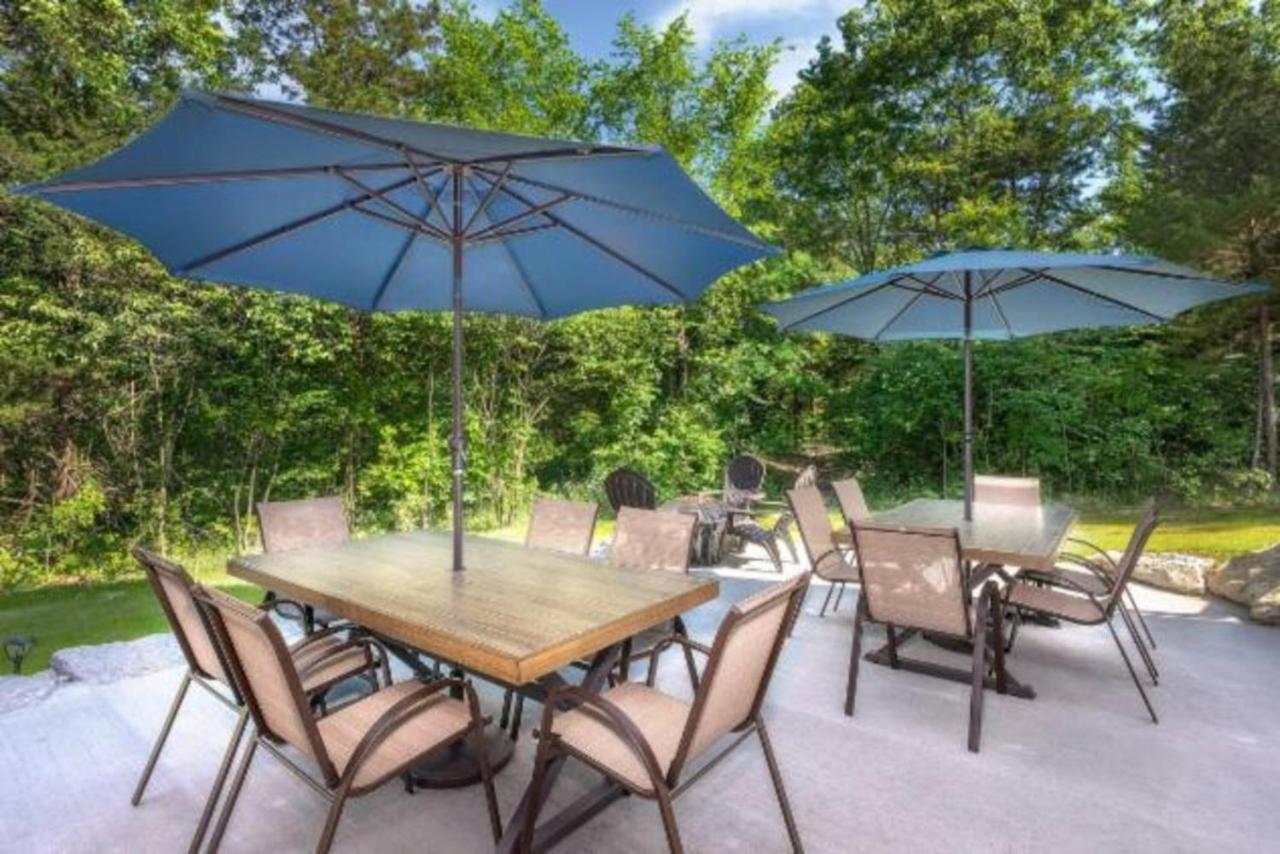Villa Premier Retreat With Hot Tub, Theater & Pool Table Hollister Esterno foto