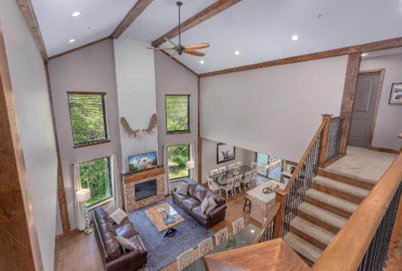 Villa Premier Retreat With Hot Tub, Theater & Pool Table Hollister Esterno foto