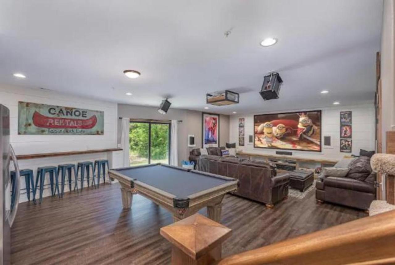 Villa Premier Retreat With Hot Tub, Theater & Pool Table Hollister Esterno foto