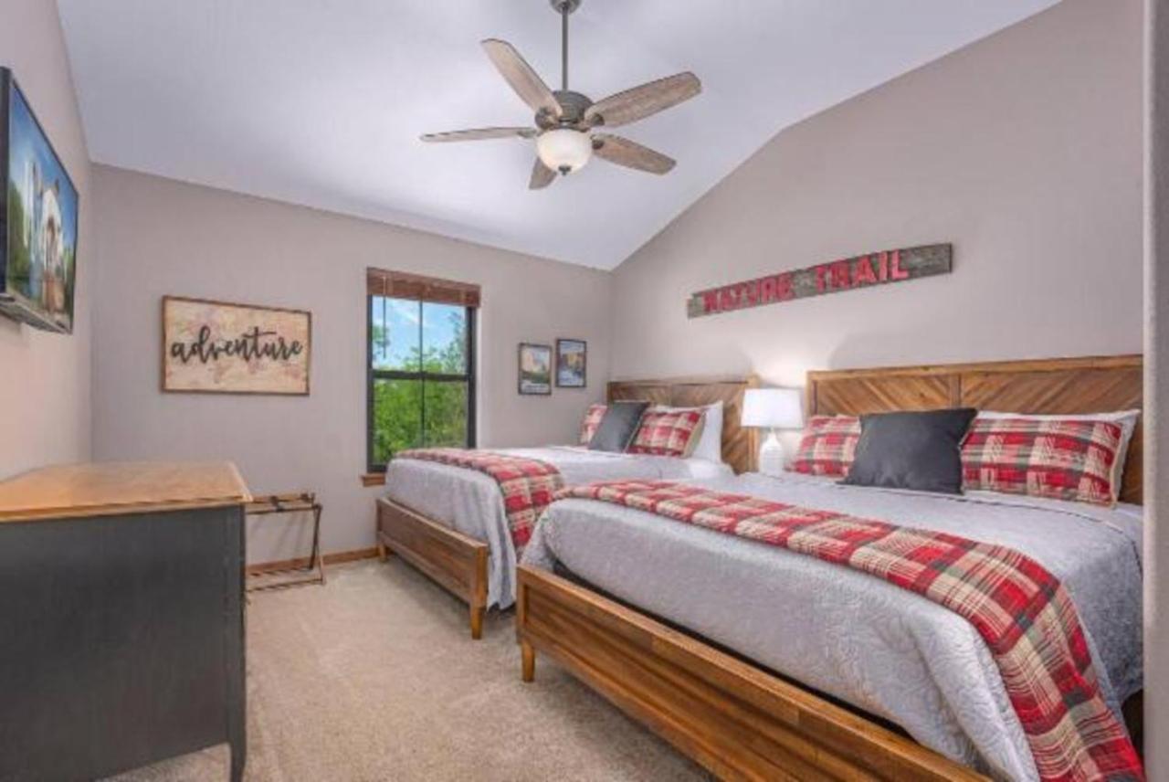 Villa Premier Retreat With Hot Tub, Theater & Pool Table Hollister Esterno foto