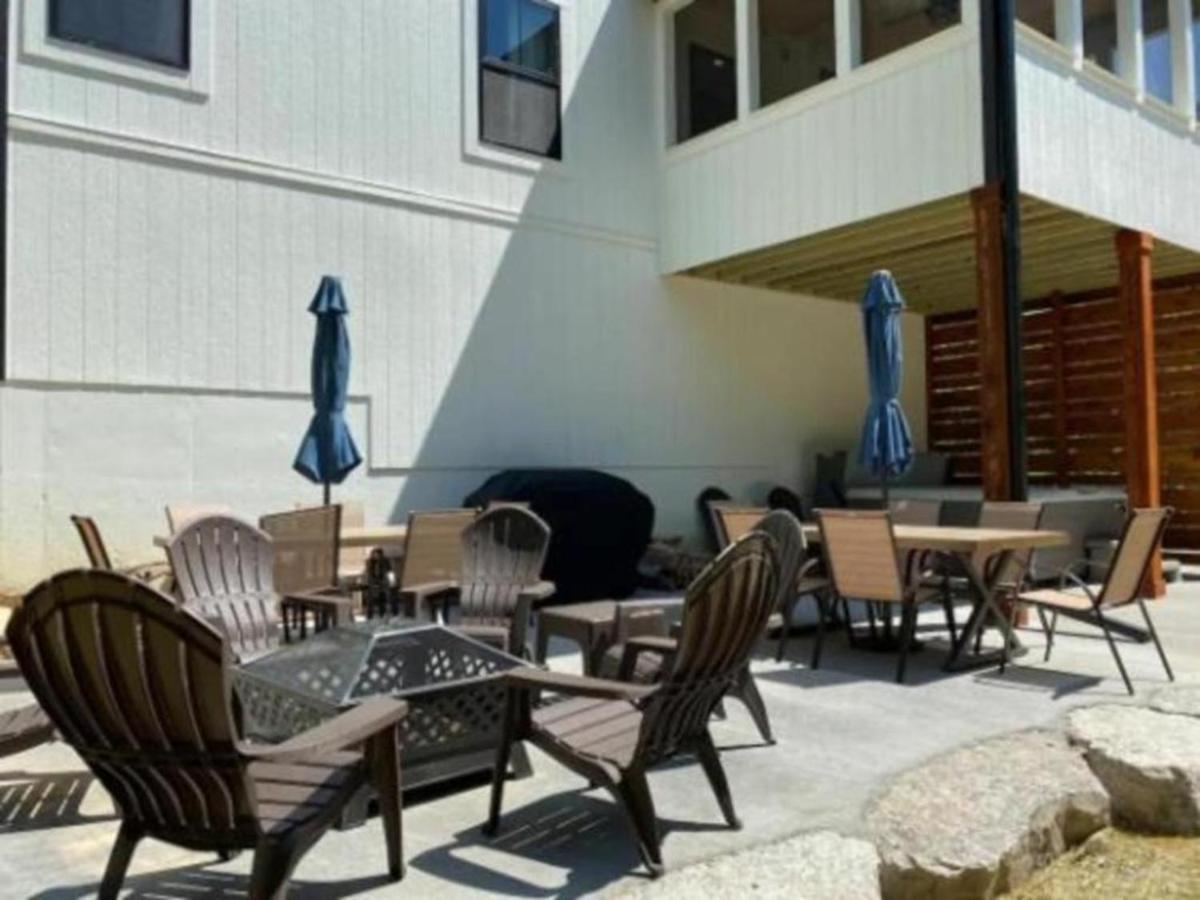 Villa Premier Retreat With Hot Tub, Theater & Pool Table Hollister Esterno foto
